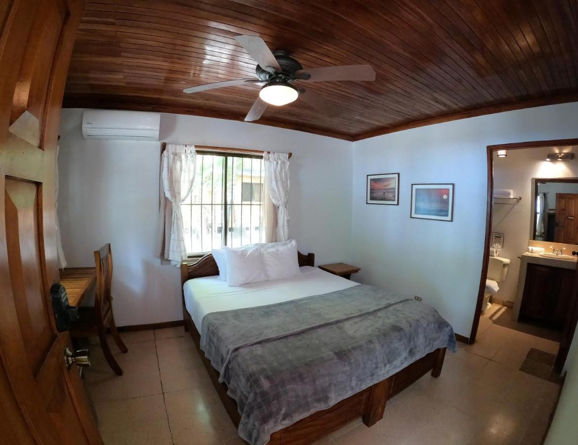 Casa Cecilia Beach Front Playa Santa Teresa  Eksteriør billede